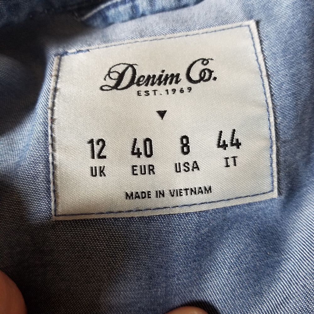 Denim Co. Button down Long Sleeve Shirt Size 8. Co - Picture 7 of 9